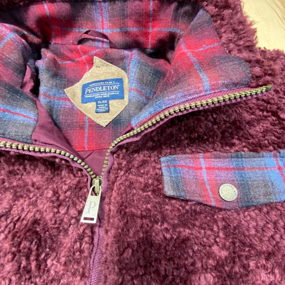 Pendleton Women's Burgundy Sherpa Fleece‎ Jacket XL Plaid Lined Zip Front Cozy